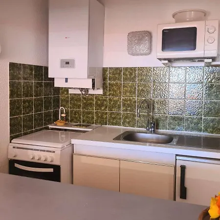 Cap D'agde, 2 Pieces, 4 Personnes - Fr-1-249-381 *