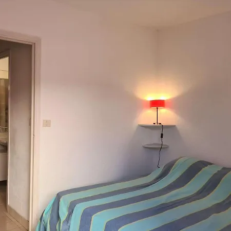 Cap D'agde, 2 Pieces, 4 Personnes - Fr-1-249-381 * Агд